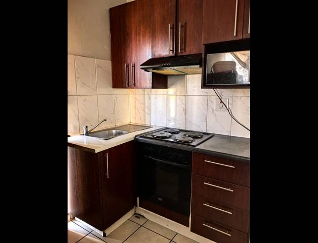 3 BEDROOM HOUSE FOR SALE IN BLUE HILLS